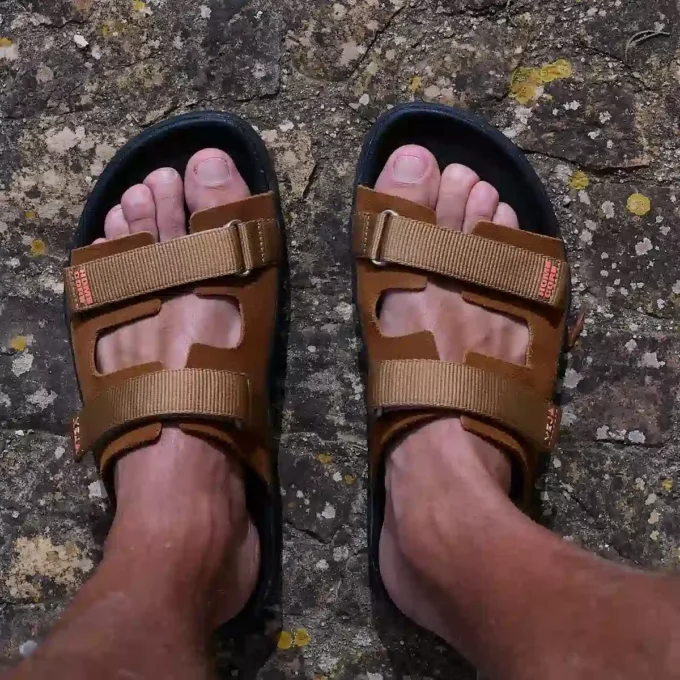 Arpoador Suede Veja X Homecore Cognac Tent Black