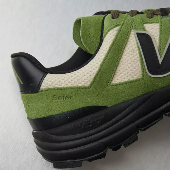 Salar Alveomesh Areia Black Kiwi Salar Alveomesh Areia Black Kiwi