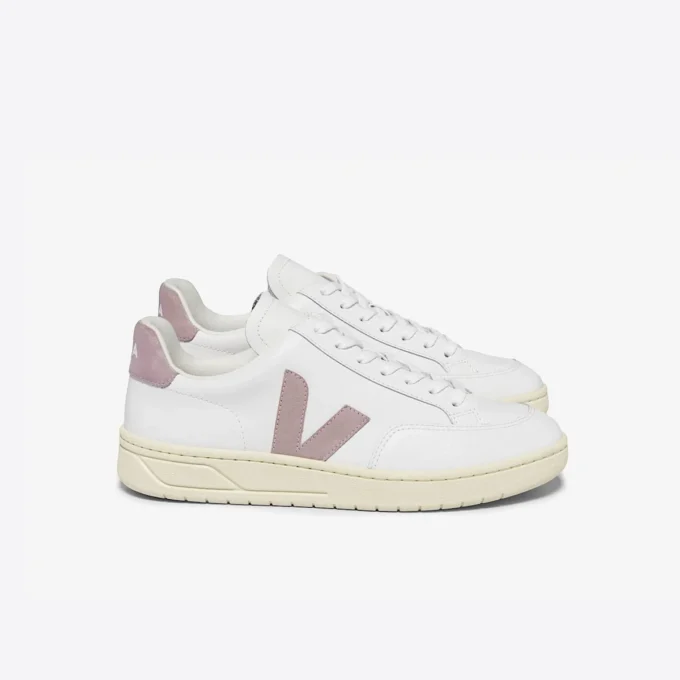 V-12 Leather White Babe V-12 Leather White Babe