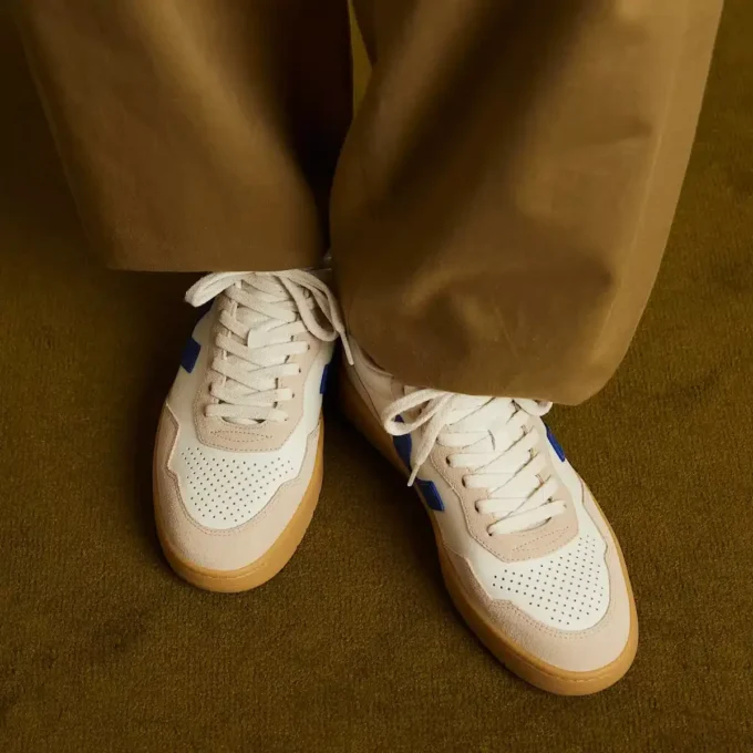 V-90 Leather Pure Atlantique Almond Natural