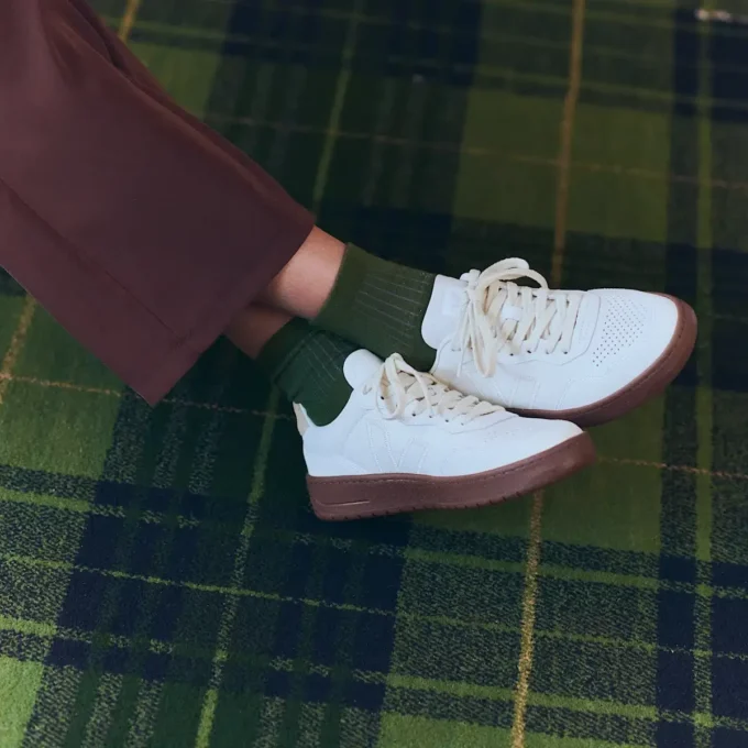 V-90 Leather White Pierre Almond