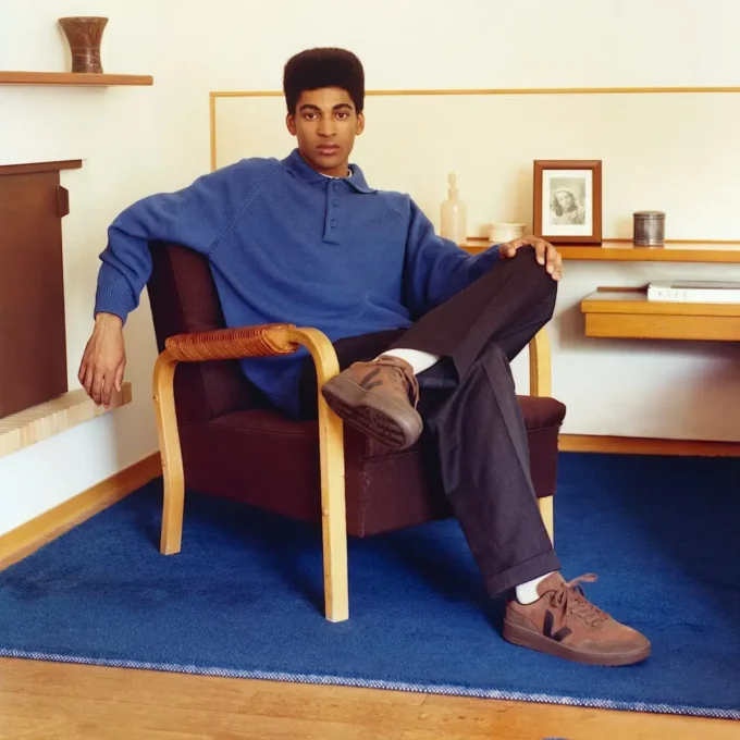 V-90 Suede Walnut Black